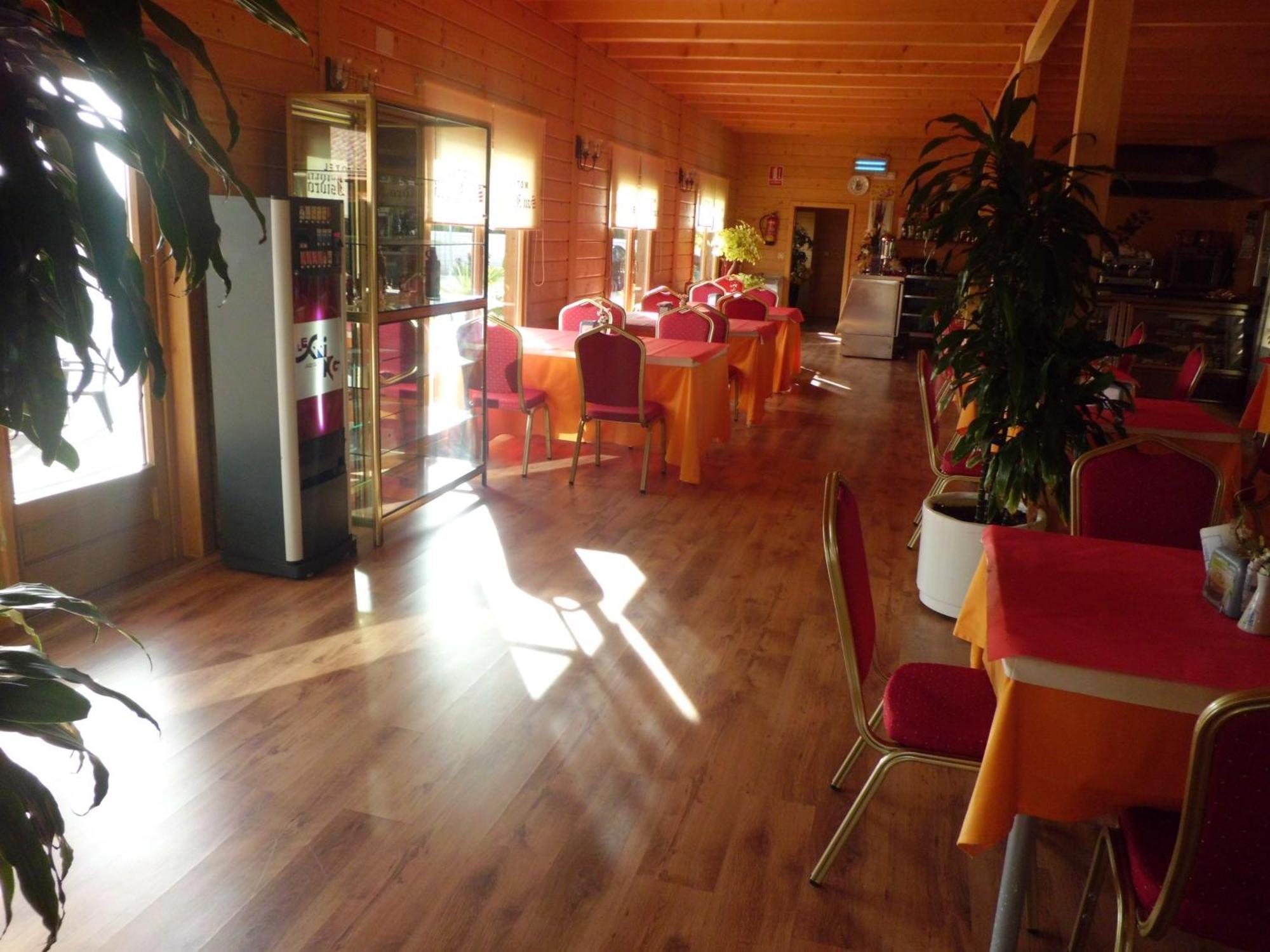 Motel San Isidro Villarrubio Eksteriør bilde