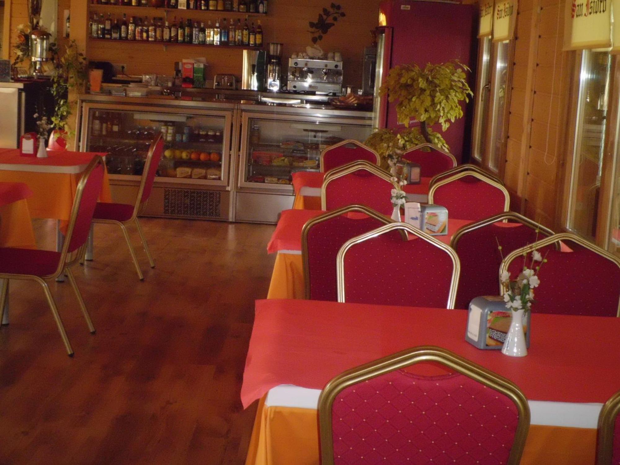 Motel San Isidro Villarrubio Eksteriør bilde