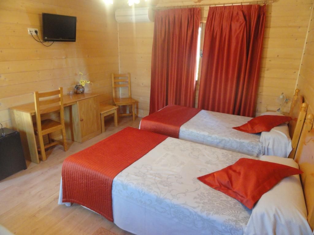 Motel San Isidro Villarrubio Eksteriør bilde